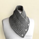 1688759474_No-Knit-Cowl-With-A-Big-Button.jpg