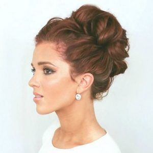 Stylish Updos: The Latest Trends for Long Hair