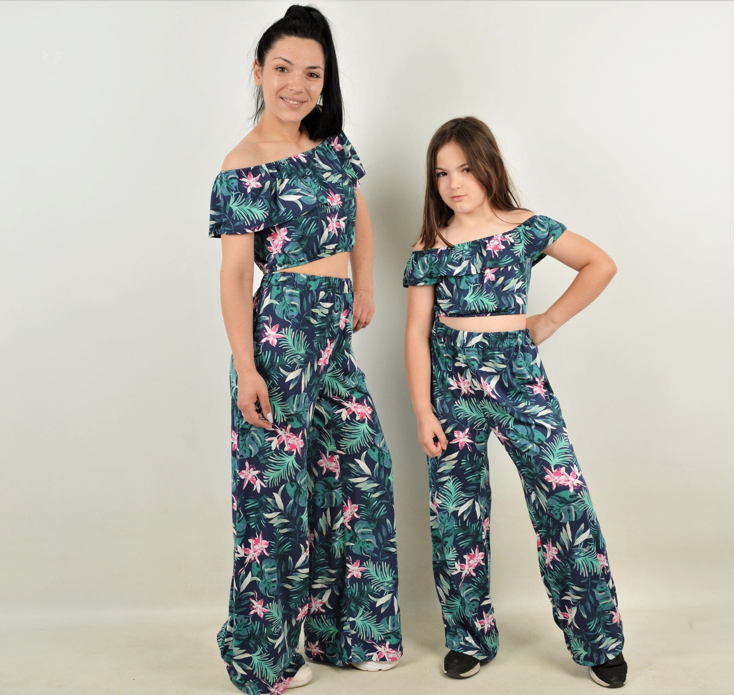 Mother And Daughter Outfits
  For Summer