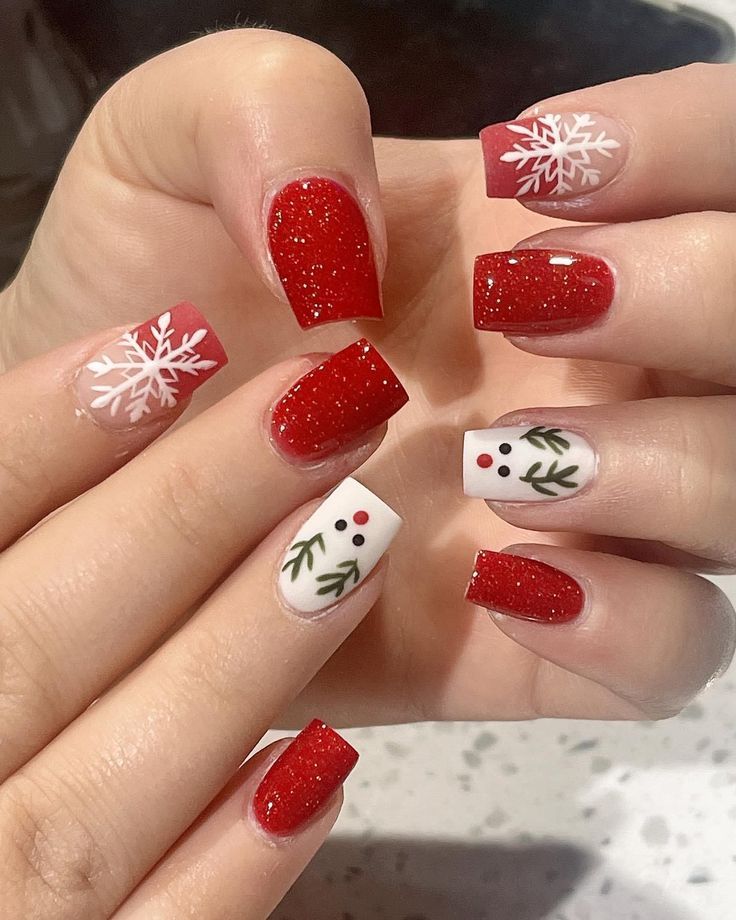 Festive and Fun Christmas Nail Designs for the Holiday Season