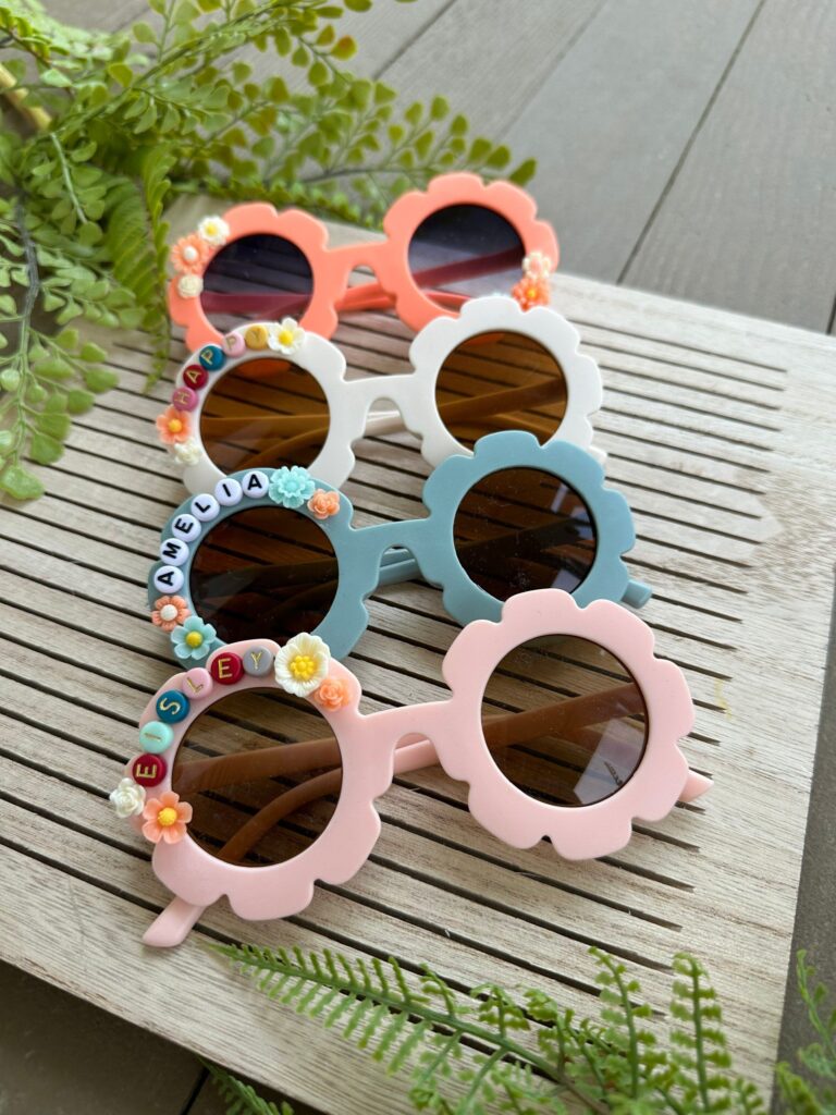 1688770162_Flower-Sunglasses-For-Summer.jpg