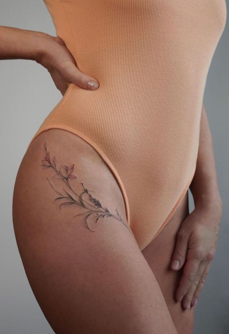 Leaf Tattoo Ideas For Women