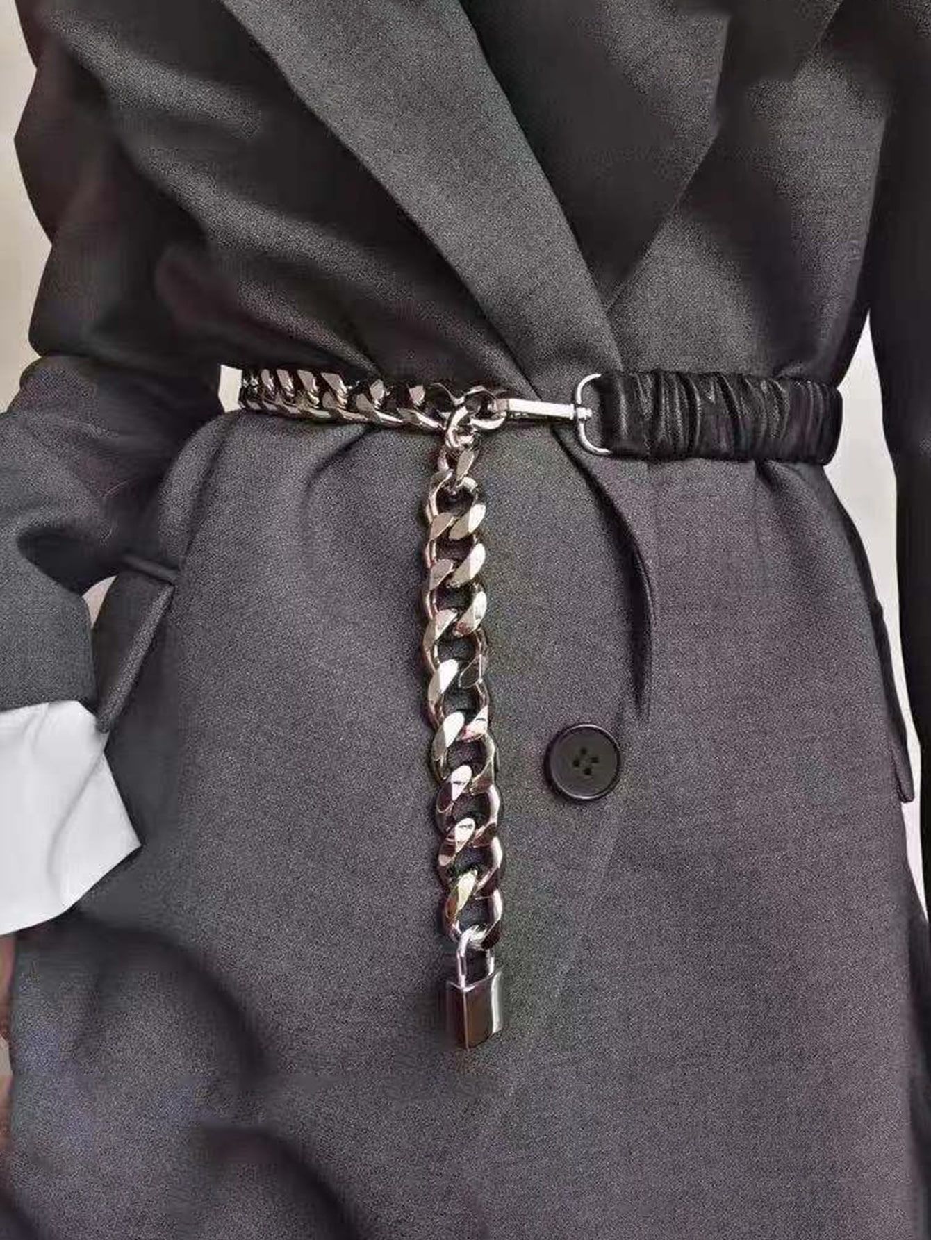 Cool DIY Chain Belt for
  stylish look