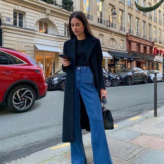 The Ultimate Guide to Styling Flared Jeans for Fall and Winter