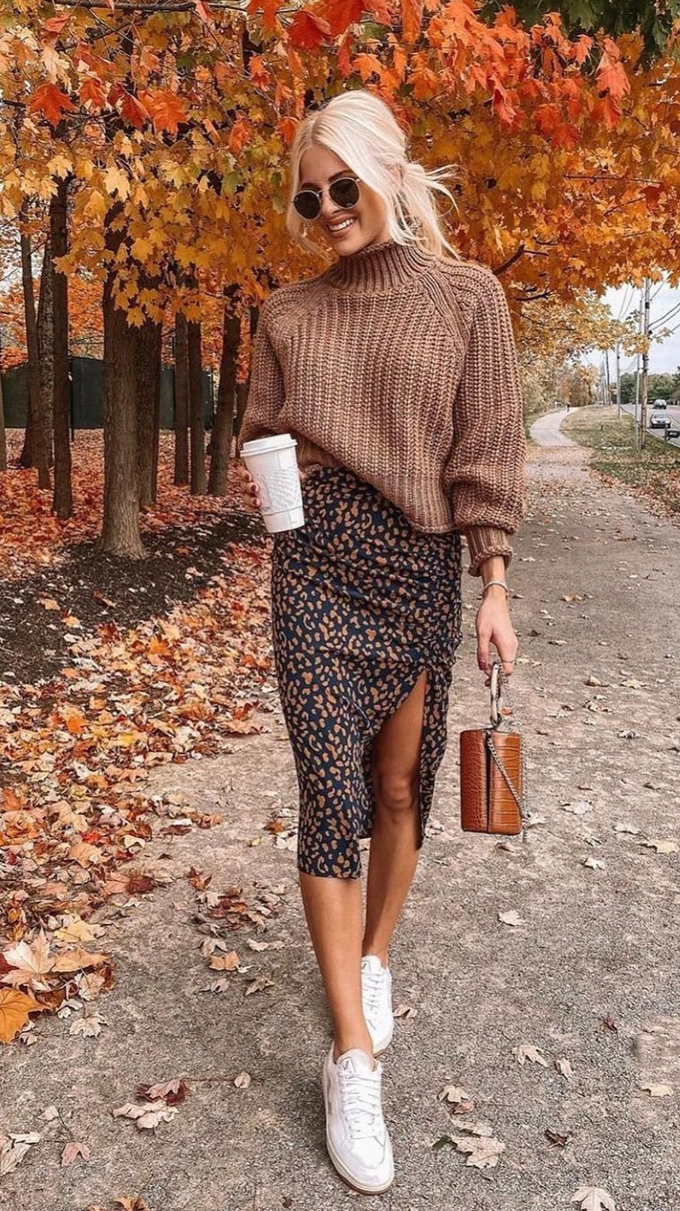 Top Stylish Fall Outfits to Try This Season