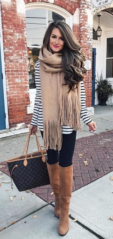 Fall Outfits With Scarves