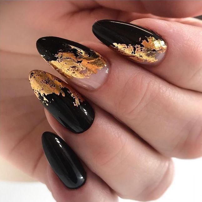 Shiny Metallic Nails: The Hottest Trend in Beauty