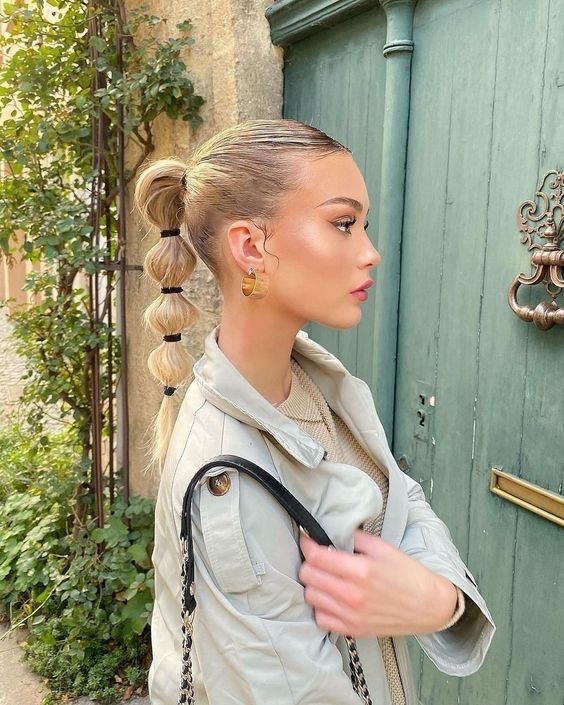 Effortless Elegance: The Bubble Ponytail Trend for Your Beauty