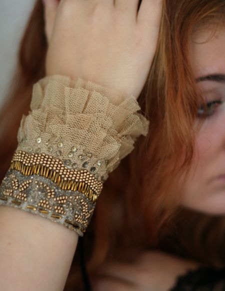 Elegant Beaded Lace Bracelet Cuff: A Stylish Accessory for Any Occasion