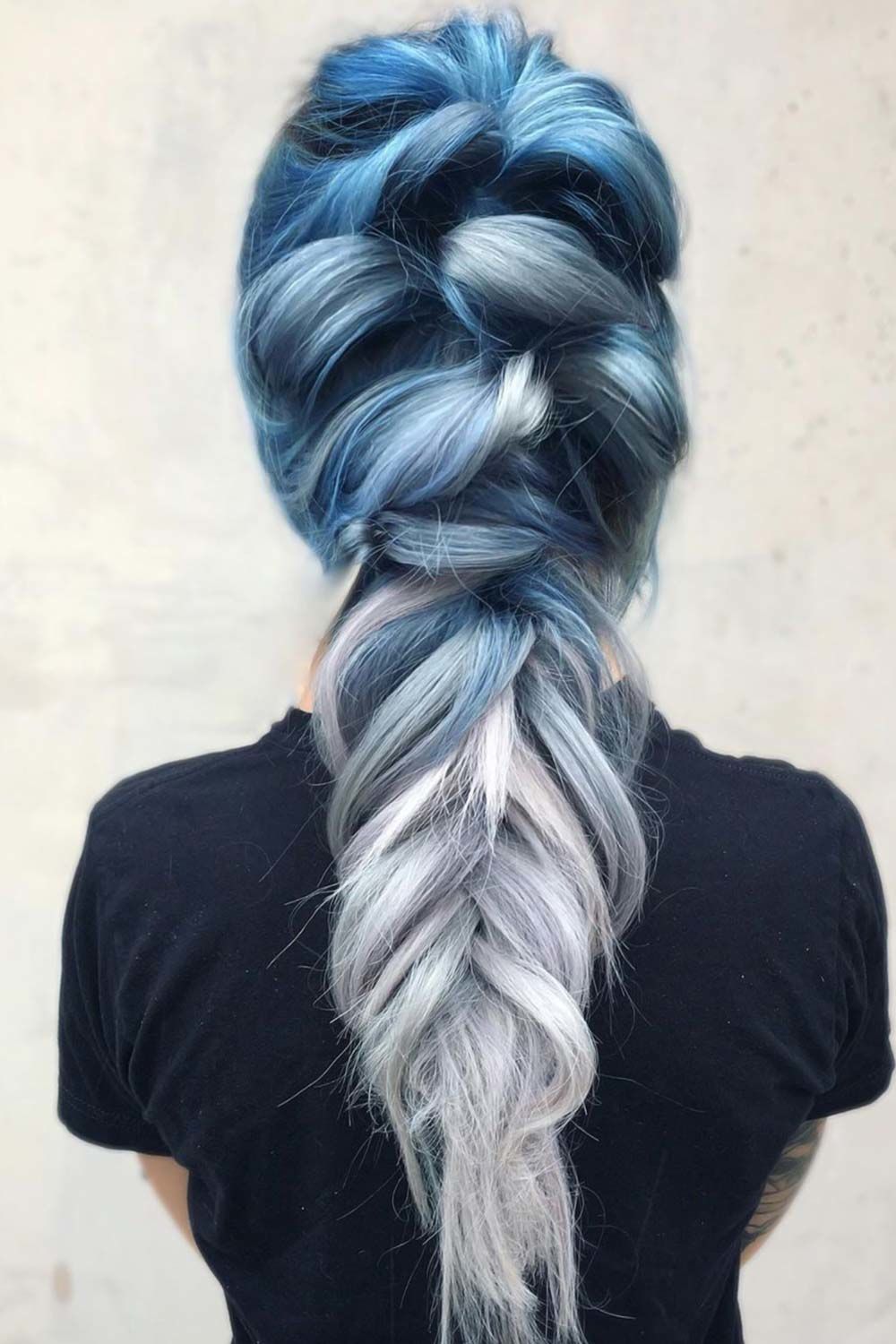 Stunning Shades: Embracing the Beauty of Blue Ombre Hairstyles