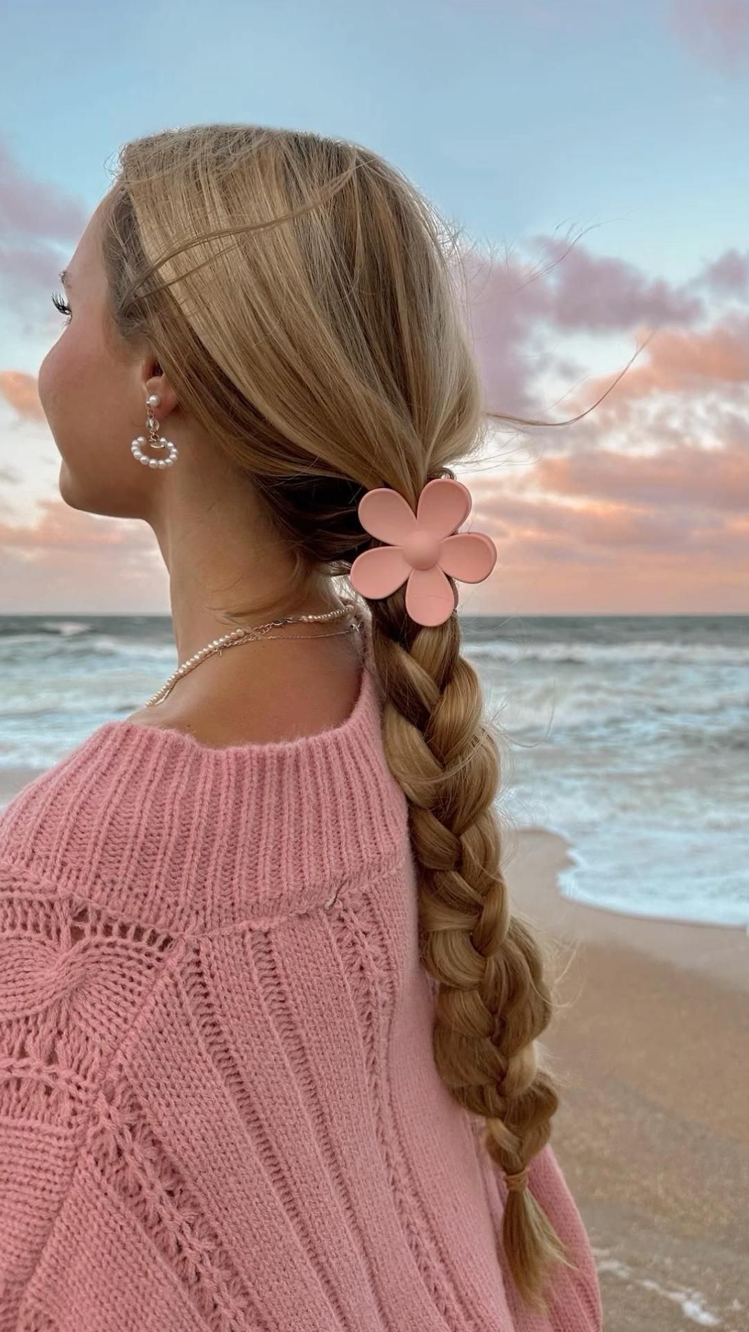 Cute Hairstyle To Beach