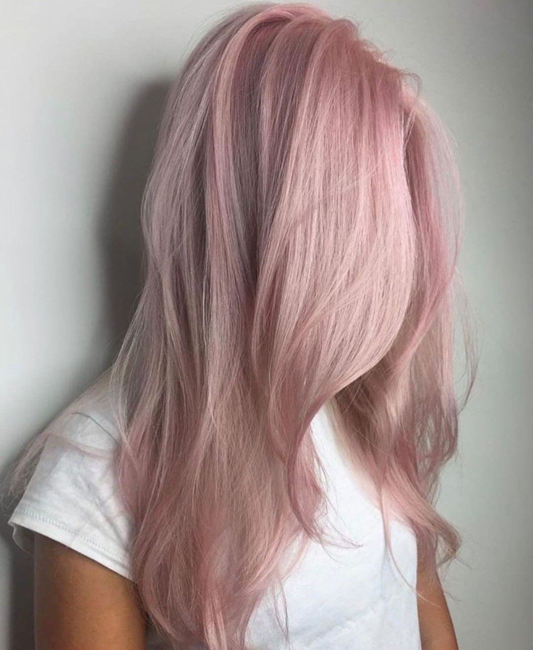 Exploring the Trend: Pastel Pink Hair