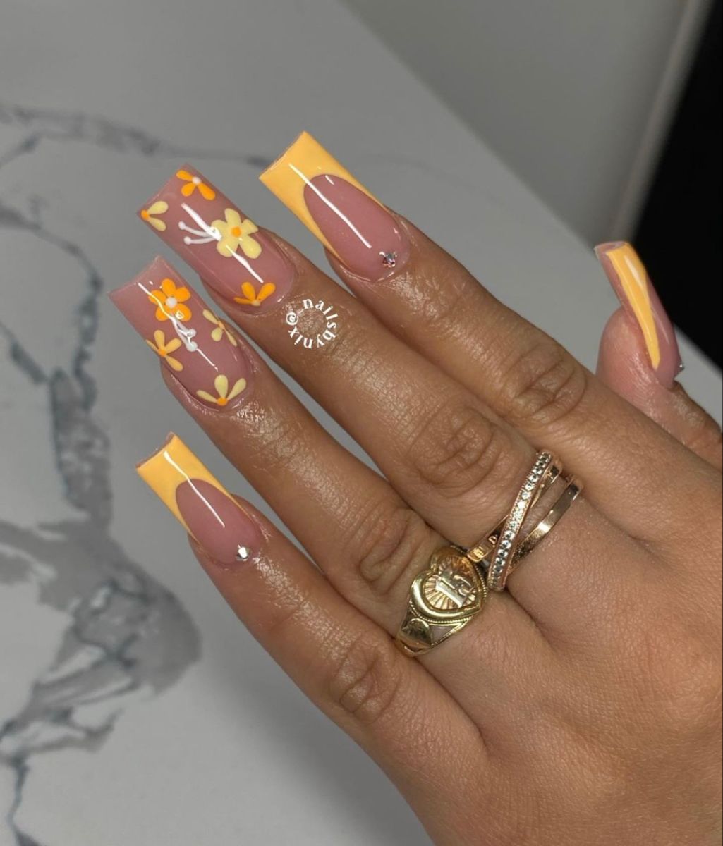 Yellow Acrylic Nails