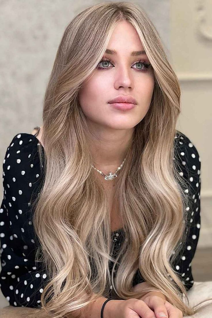 Timeless and Elegant: A Guide to Achieving Ash Blonde Hairstyles