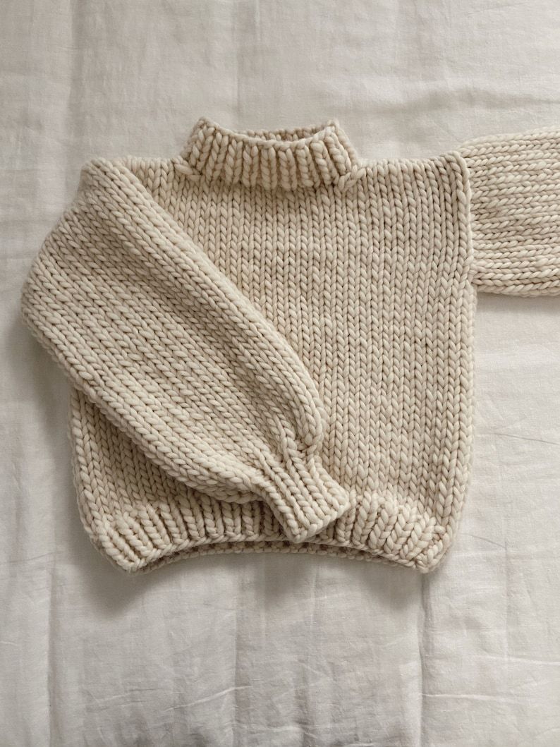 Cozy and Stylish: The Appeal of Chunky Knit Sweaters