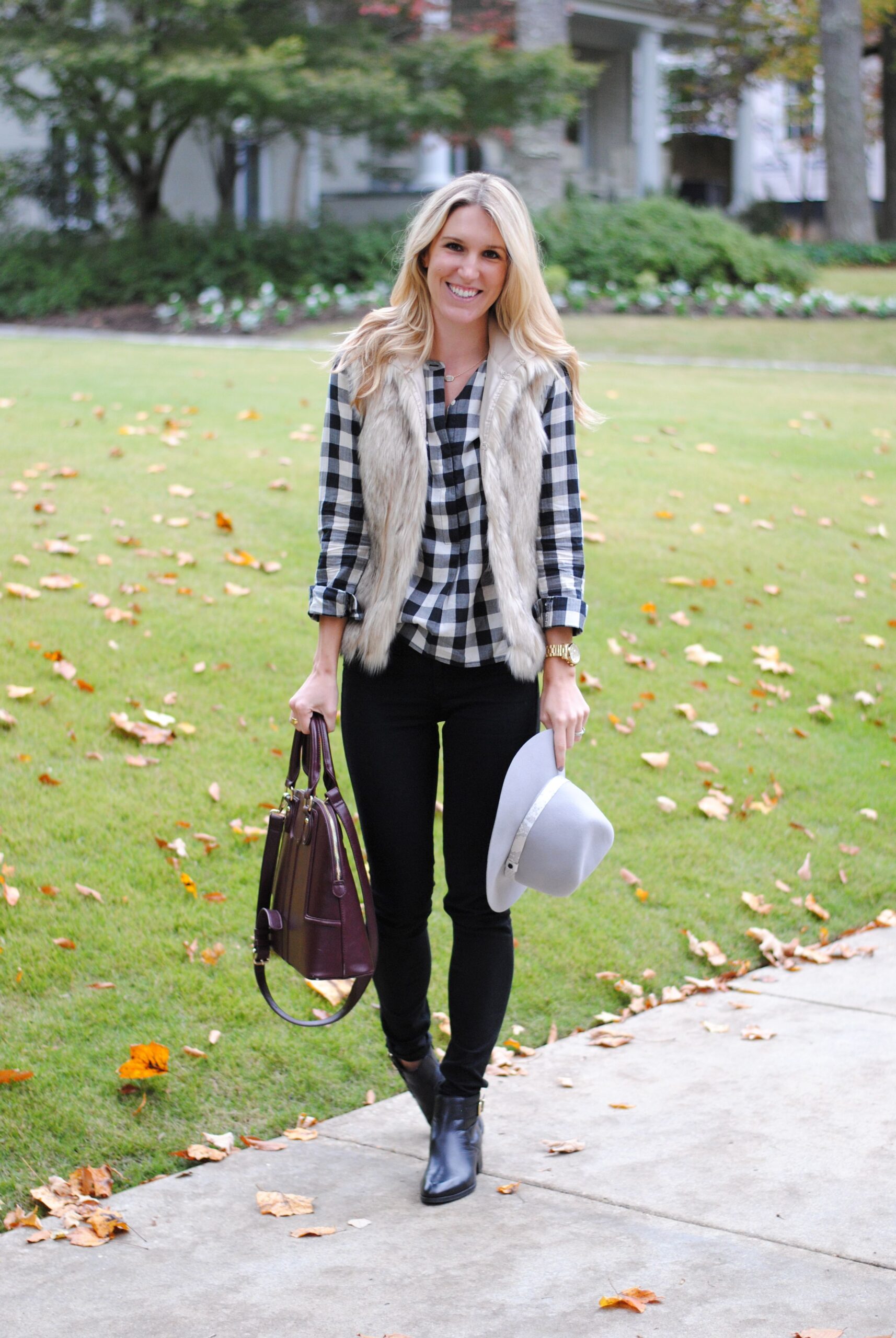 Cozy and Chic: Stylish Fall Outfits featuring Luxe Fur Layers