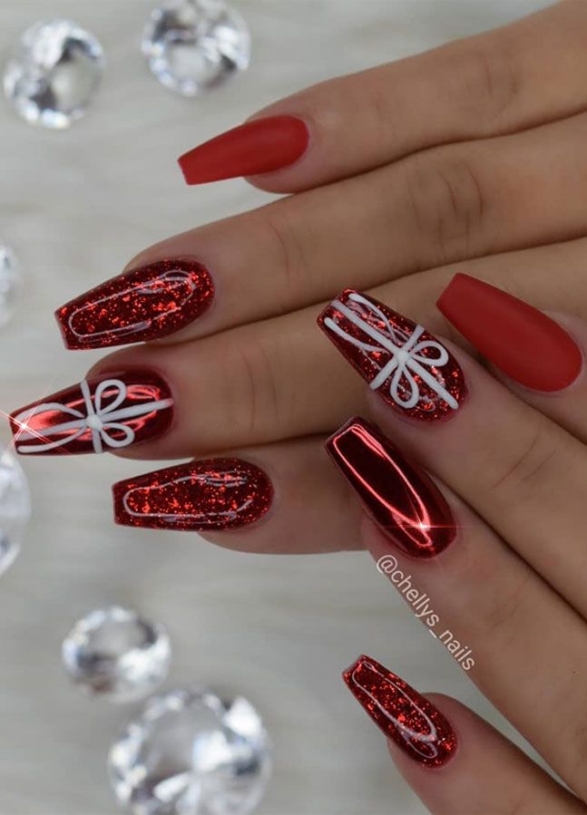 Festive Christmas Nail Designs