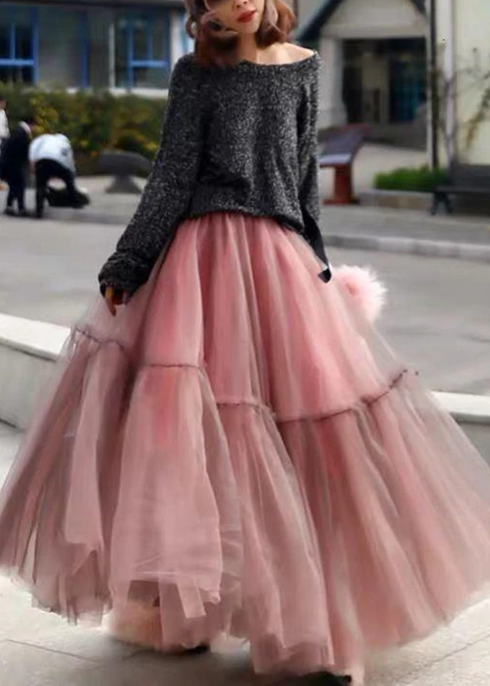Dazzle in a Tulle Skirt: Elevate Your Style with this Trendy Fashion Piece