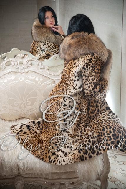 Leopard Printed Fur Coat
  Outfits