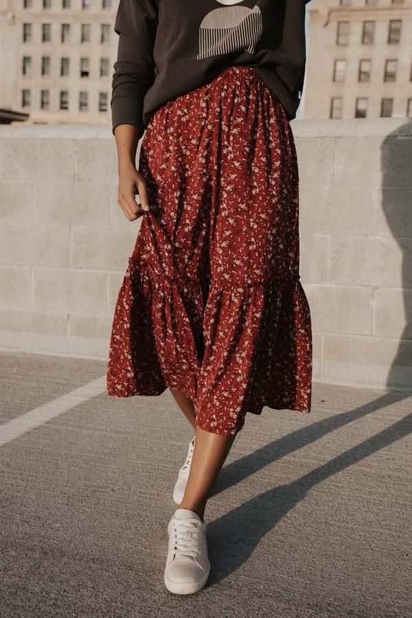 Flattering Ways to Style Midi Skirts for Any Occasion
