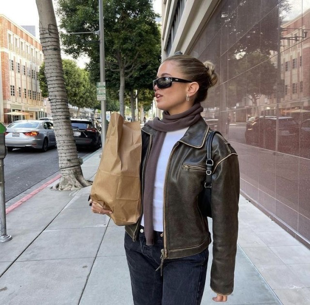 Top Picks for Stylish Fall Leather Jacket Ensembles