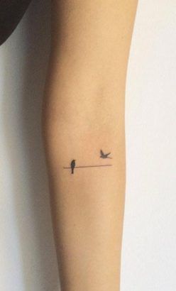 Feathered Beauties: Trendy Bird Tattoo Designs