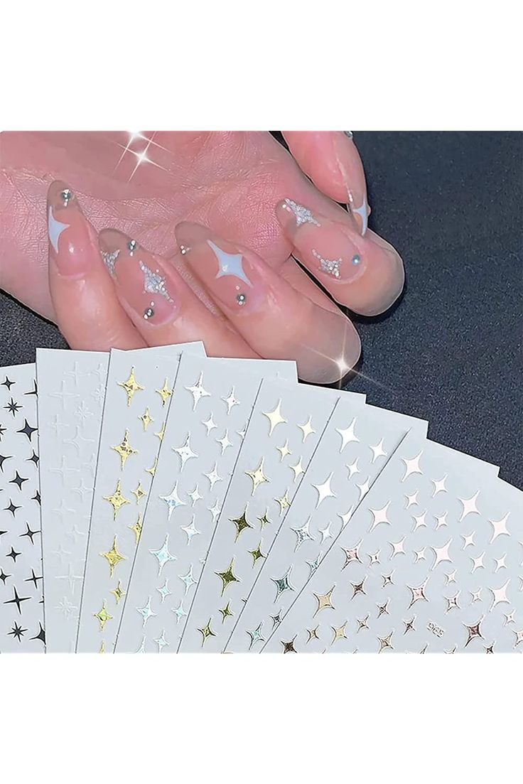 Shining Bright: The Ultimate Guide to Achieving a Gold Star Manicure