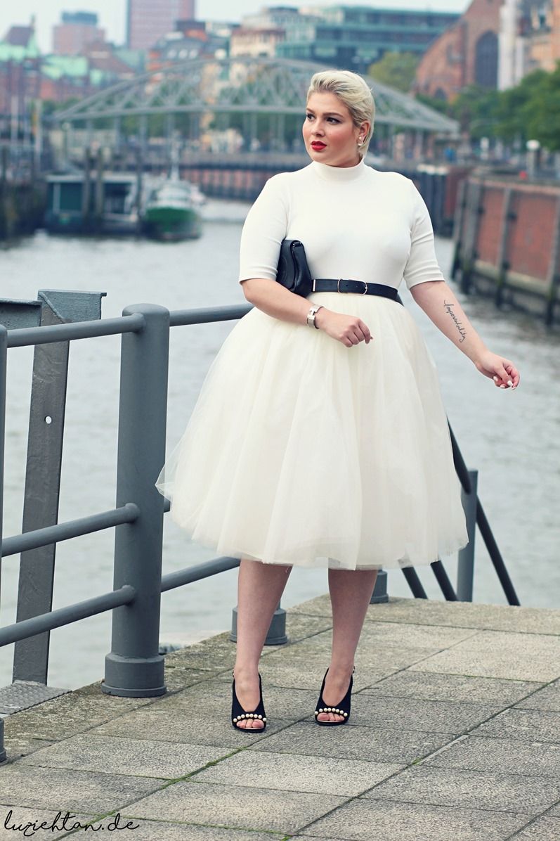 Flattering and Stylish Plus Size Outfits in Pure White