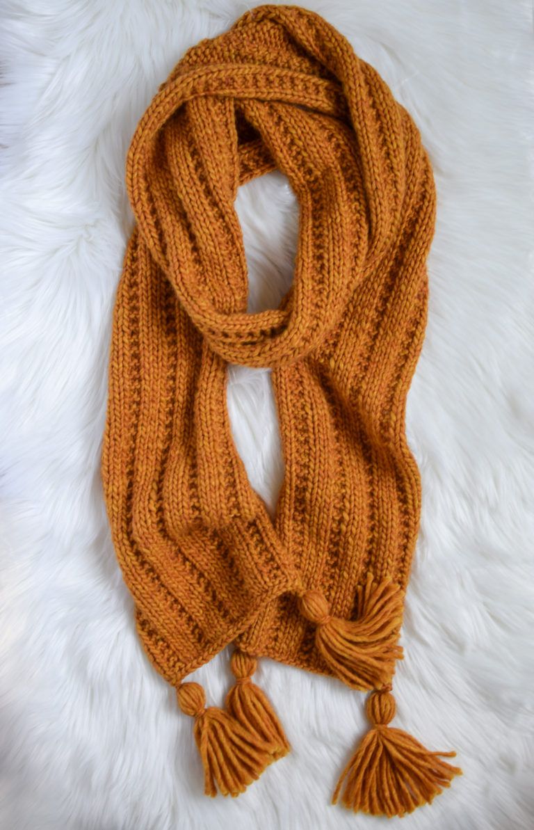 Creative Ways to Style Chunky Knit Scarves