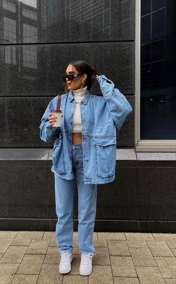 Fall Looks With A Denim Jacket