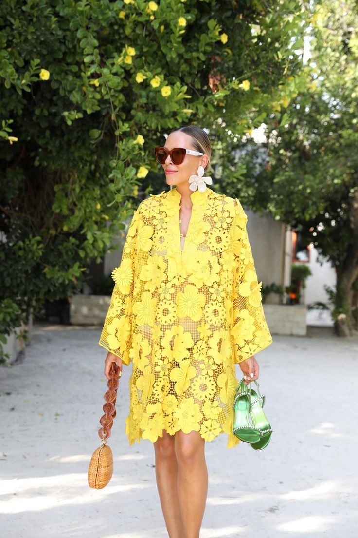 Sunshine-Inspired Yellow Dress Outfits for Every Occasion
