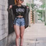 1688835554_High-Waisted-Shorts-Outfits-For-Summer.jpg