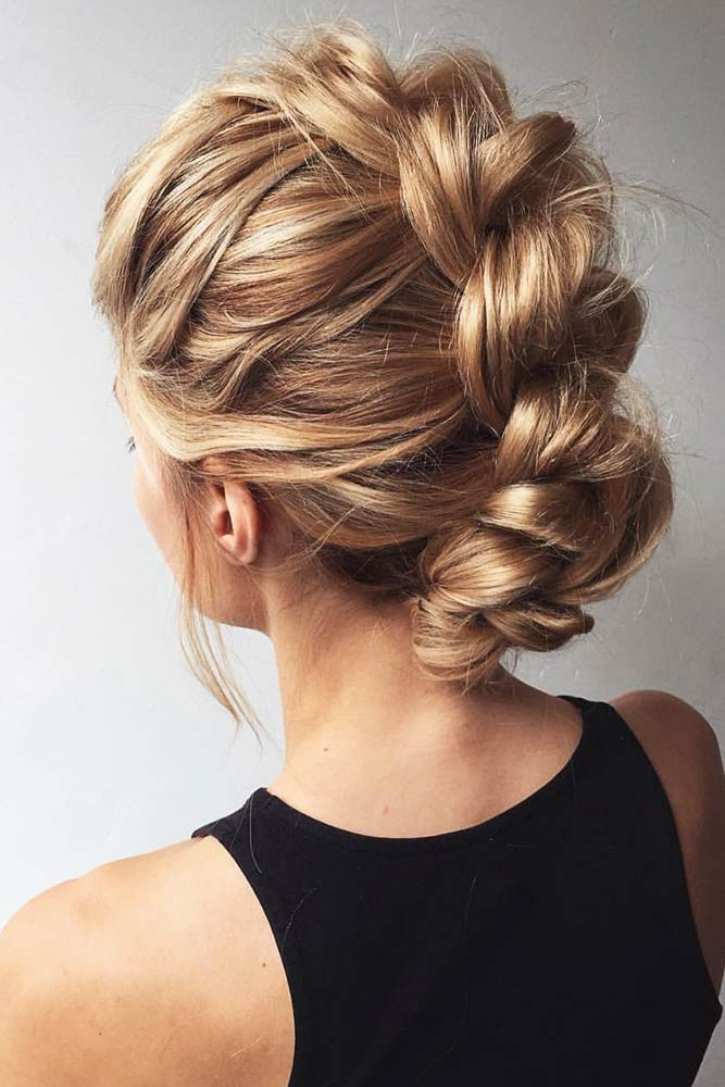 Transforming Your Look: The Day-to-Night Chignon Hairstyle
