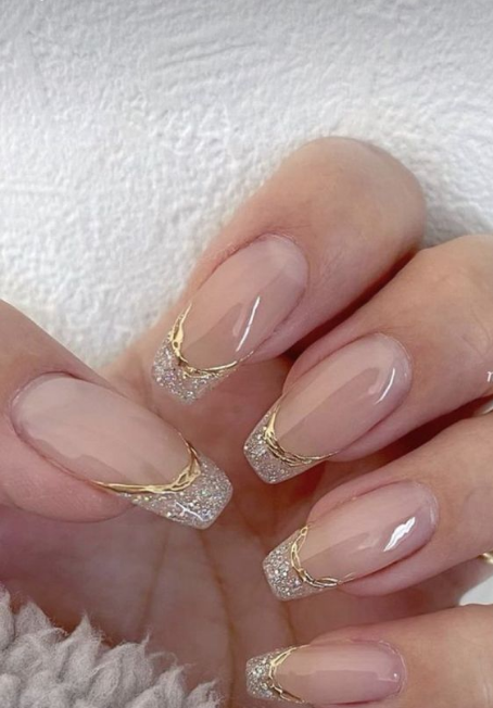 Fashionable Summer Manicure