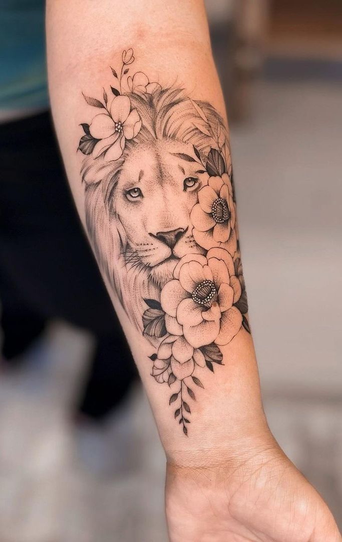 Roaring Beauty: Lion Tattoo Designs for Women