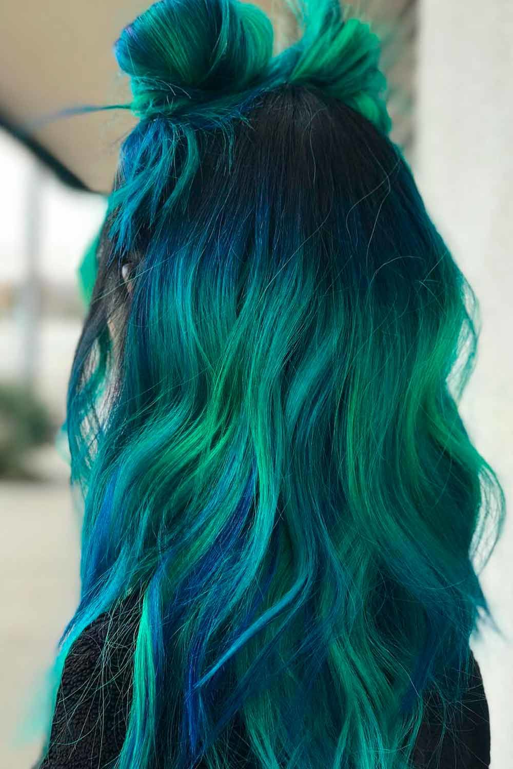 Enchanting Mermaid Hair: A Stunning Beauty Trend