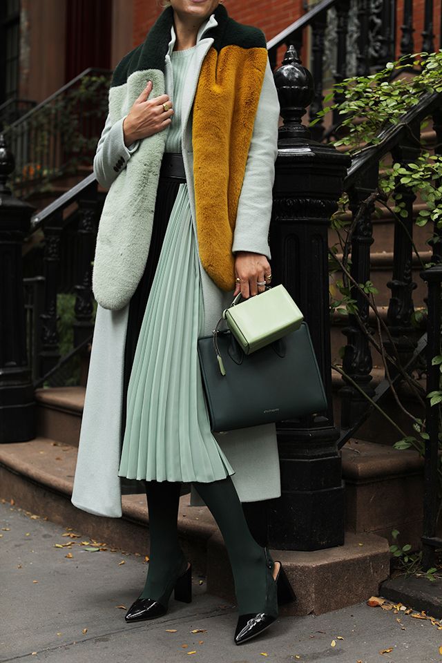 Chic and Trendy: The Timeless Appeal of Mint Coats