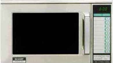 Exploring the Sharp R-22GTF Microwave: Power Meets Precision