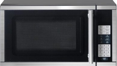 Discovering Cooking Convenience: Our Review of This 0.7 Cu.Ft Microwave