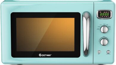 Cooking with Style: Our Take on the COSTWAY Retro Microwave