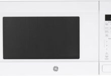 Together We Review the GE JES1657DMWW Microwave: A Kitchen Essential!