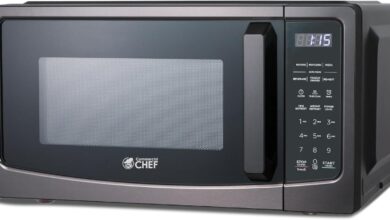 Unpacking the Power: Our Review of the COMMERCIAL CHEF Microwave