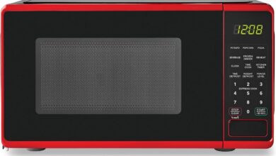Unpacking Convenience: Our Take on the Red 0.7 cu. ft. Microwave