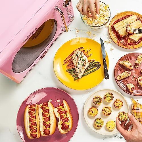 Exploring Nostalgia:⁣ Our⁤ take on‍ the Retro ⁤Microwave⁤ & Toaster