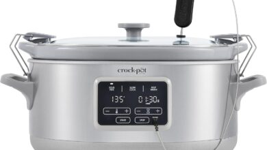 Why We Love the Crockpot 7-Quart Cook & Carry Slow Cooker