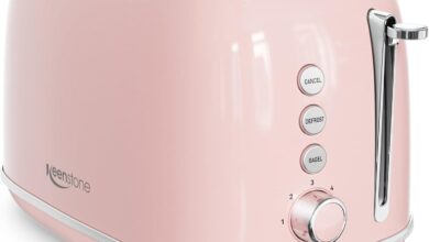 We Put The Pink Retro Toaster Through Its Paces