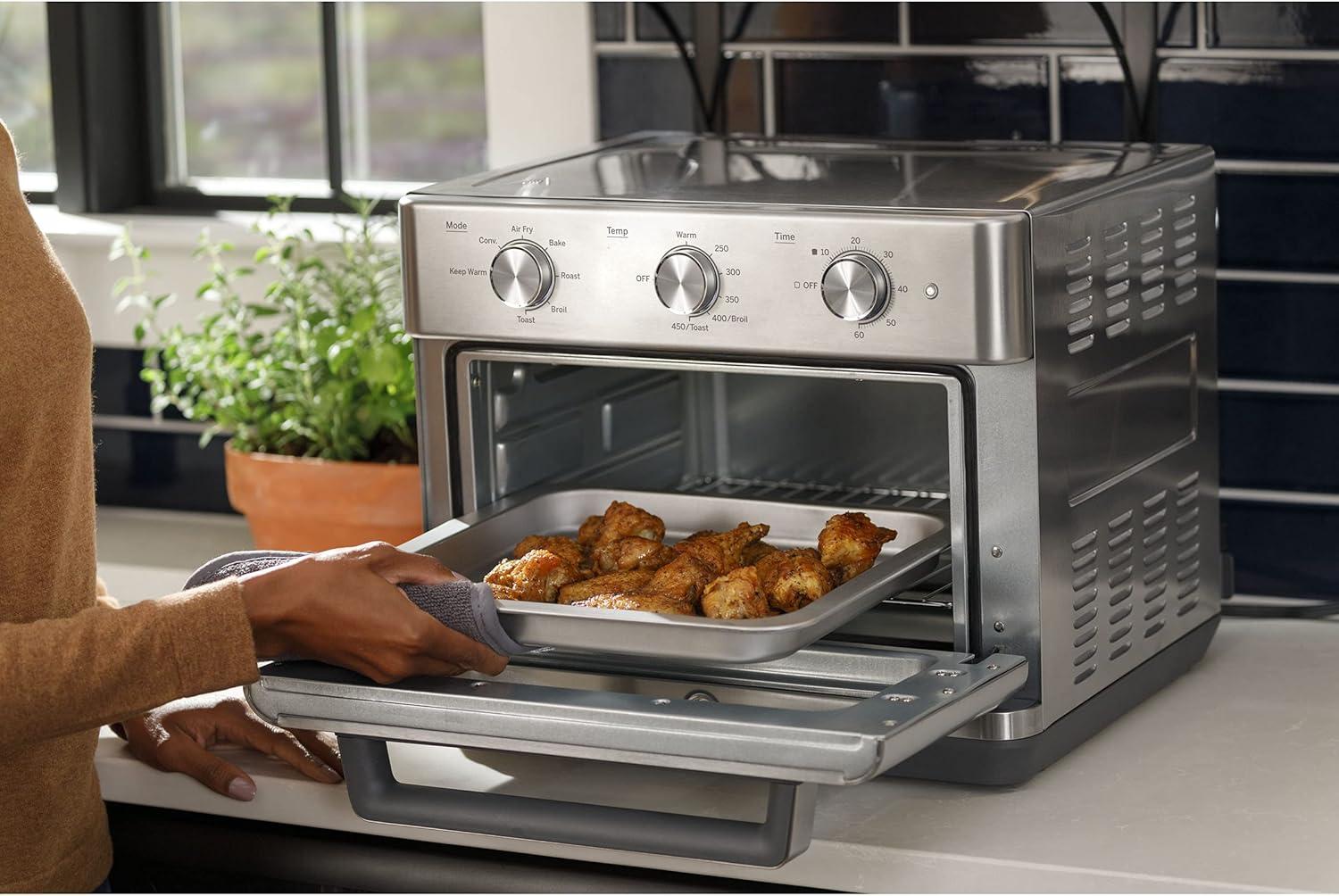 Why We Picked GE's Mechanical Air Fryer Toaster